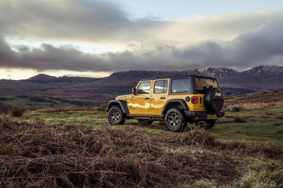  Jeep Wrangler Unlimited Rubicon (JL) 2019 года  (UK) (фото 18 из 23)